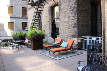 Pioneer Endicott Green roof, St. Paul, Minnesota